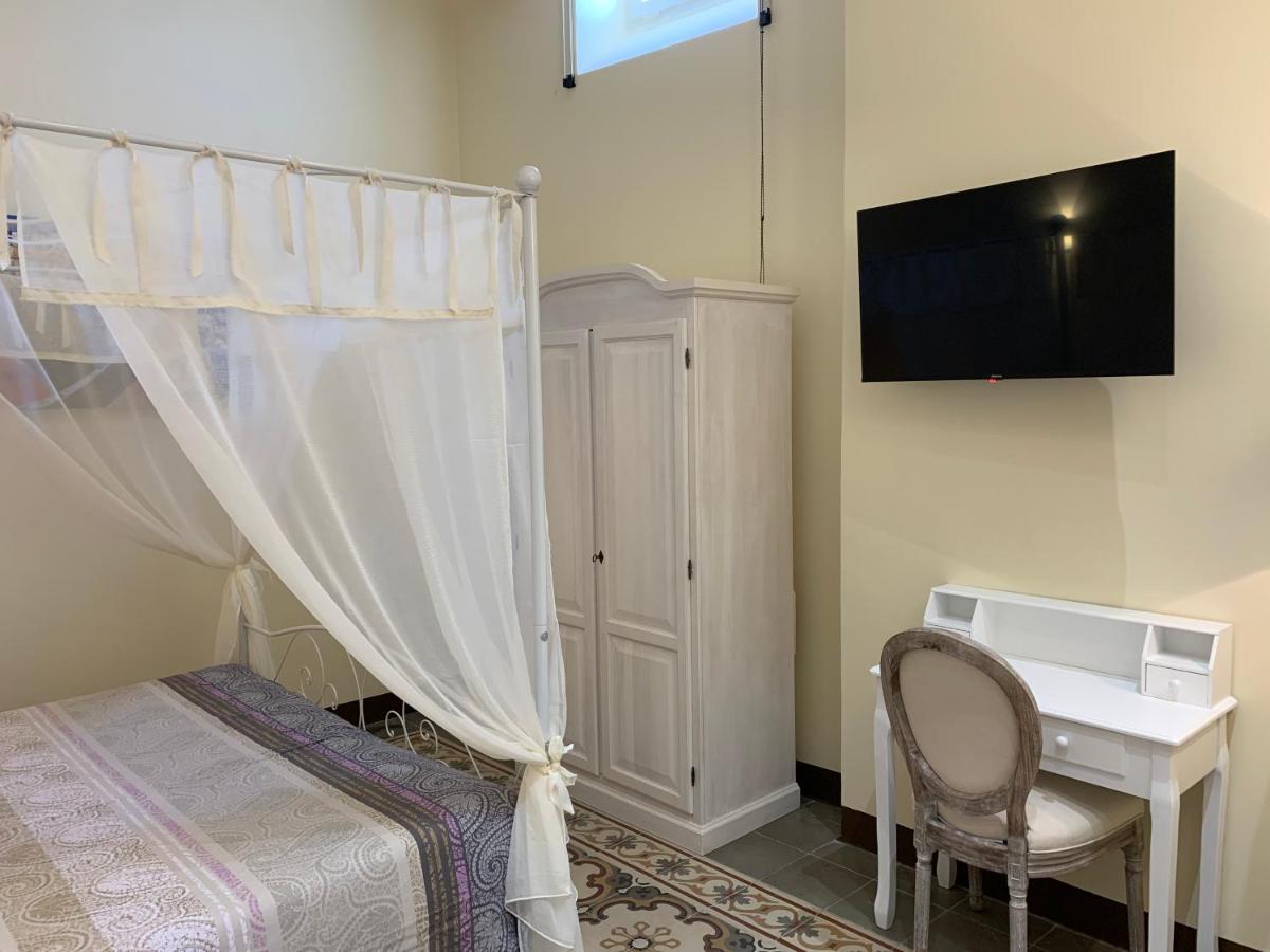 Piazza Fontana Luxury Bed & Breakfast Galatina Exterior photo
